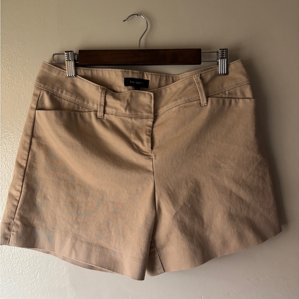 Limited Women’s Shorts Size 8